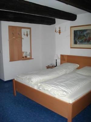 Hotel Gaeubodenhof Straubing Bagian luar foto